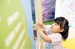 Eden early intervention therapy helps the slow-flying angel Hsiao Ju called her mother; Eden’s Love Children Happiness Festival starts on 25th, May and Charity Ambassador Roro Huang calls for children’s development can’t be wait